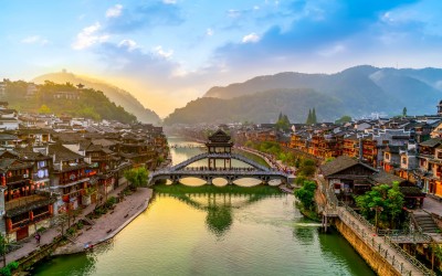 Kinh nghiệm du lịch Phượng Hoàng Cổ Trấn từ A-Z cho người lần đầu