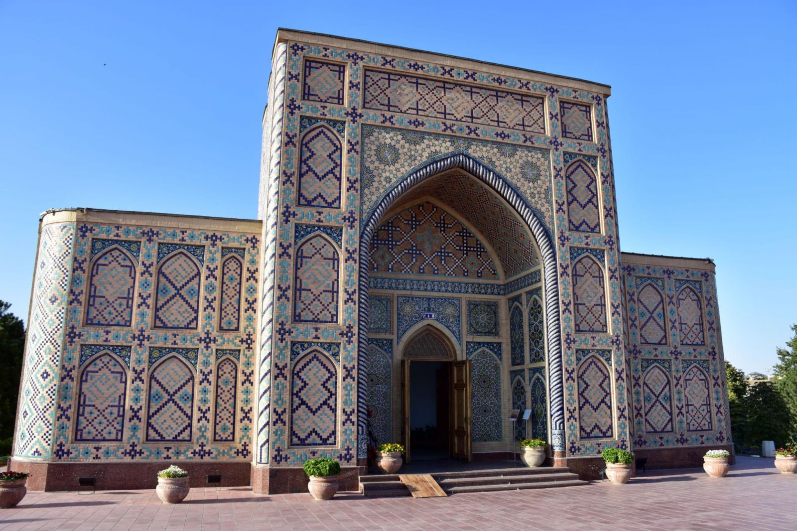 Xuân và thu là thời điểm lý tưởng để khám phá di sản thiên văn giữa Samarkand