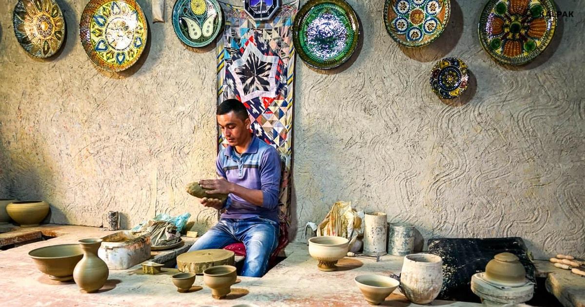 Rishtan kể câu chuyện Uzbekistan qua sắc men xanh và đôi tay nghệ nhân
