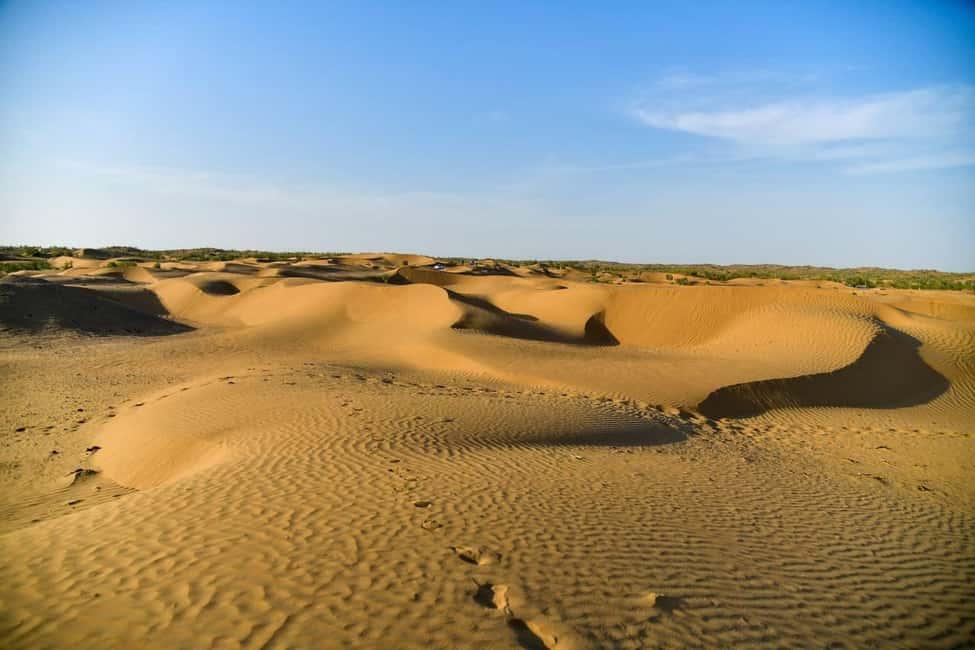 Kyzylkum mở ra một Uzbekistan hoang dã giữa biển cát đỏ mênh mông