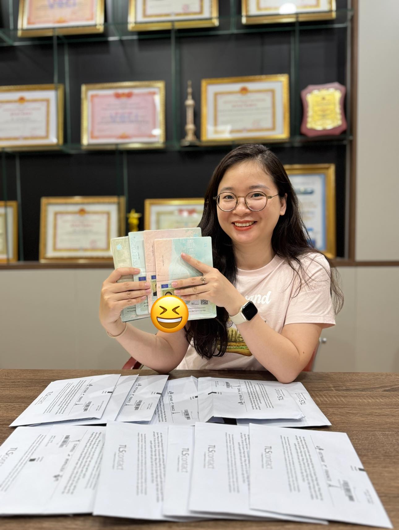 Đội ngũ chuyên viên với nhiều năm kinh nghiệm về dịch vụ làm visa đi Châu Âu