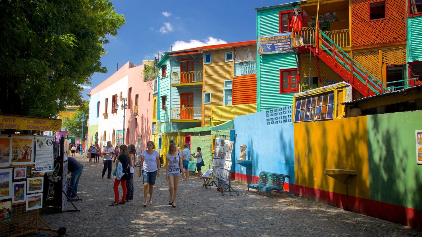 Caminito mang đến một Buenos Aires đầy cá tính, nơi từng góc phố đều lưu giữ sắc màu nghệ thuật và những câu chuyện văn hóa sống động