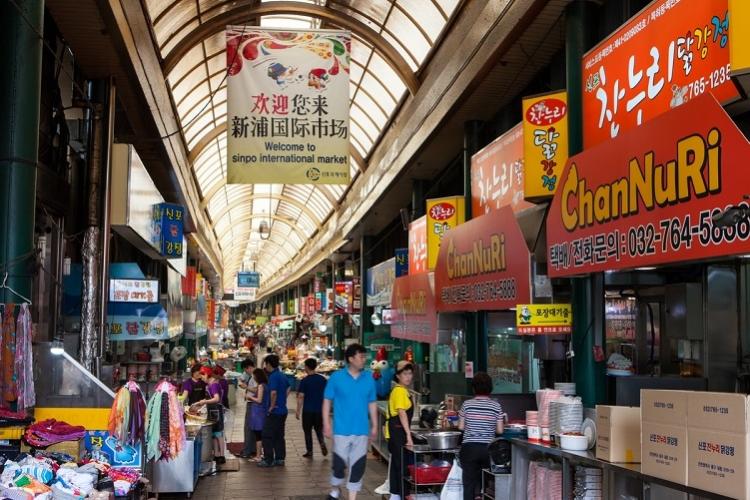 Chợ Quốc tế Sinpo – Khu chợ nhất định phải ghé thăm nếu đến Hàn Quốc