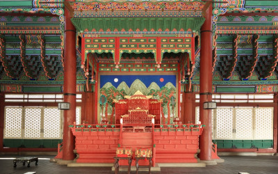 Tới thăm cung điện Hoàng gia Gyeongbok ở Seoul