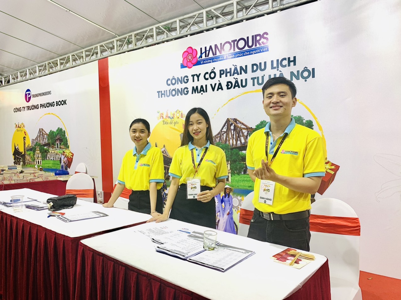 Hanotours đã tích cực tham gia Lễ hội Quà tặng Du lịch Hà Nội 2023