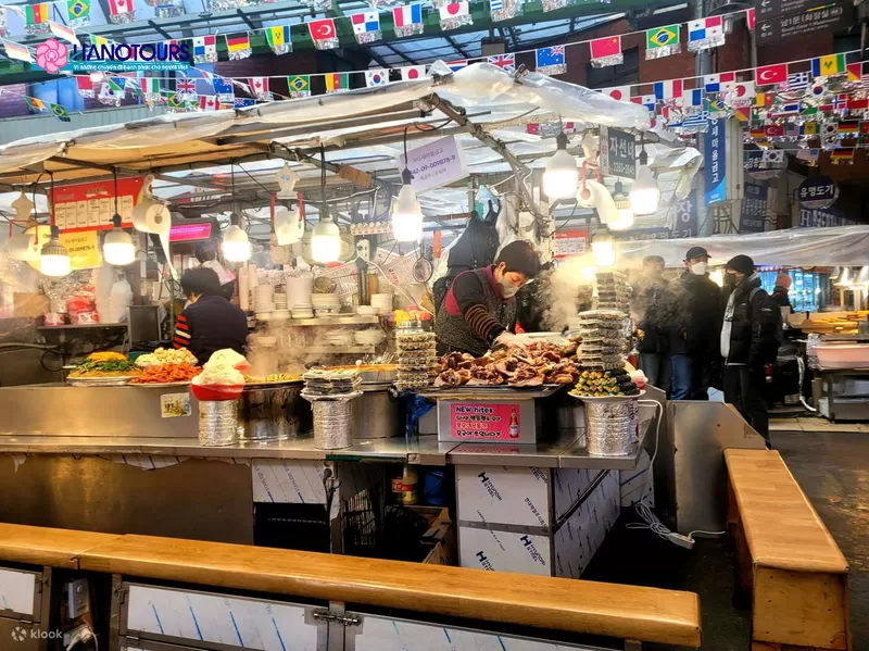 Tham quan chợ Gwangjang: Nơi hội tụ văn hóa ẩm thực đặc sắc