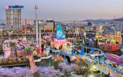 Khám phá Lotte World công viên giải trí lớn nhất Seoul