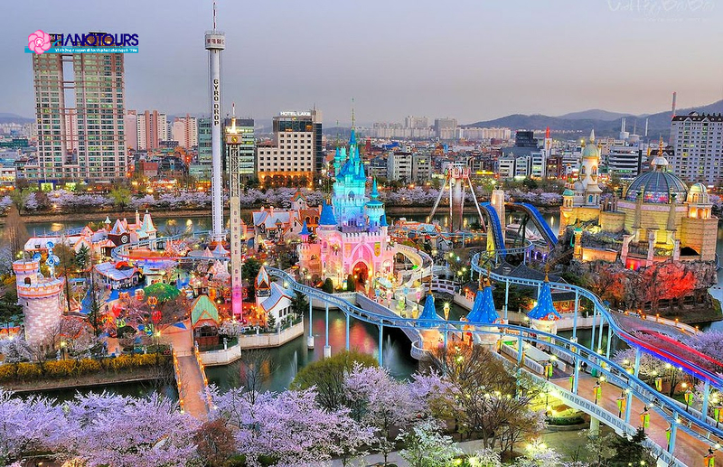 Khám phá Lotte World công viên giải trí lớn nhất Seoul