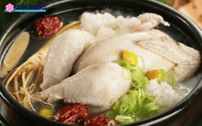 Gà tần sâm Samgyetang: Món ăn bổ dưỡng từ Hàn Quốc