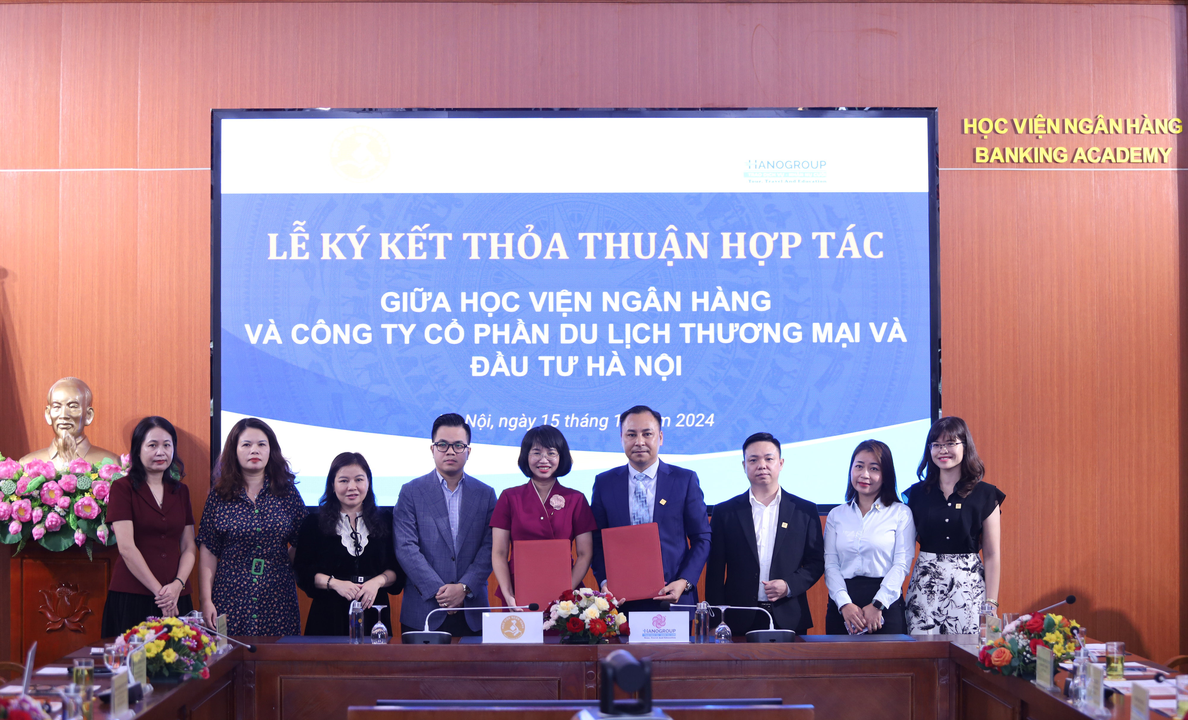 Hanotours ký kết thỏa thuận hợp tác với Học viện Ngân hàng