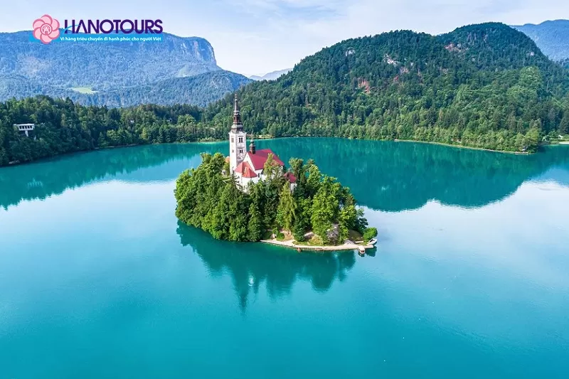 Bỏ Túi Cẩm Nang Du Lịch Slovenia Chi Tiết - Khám Phá Viên Ngọc Bích Của Châu Âu