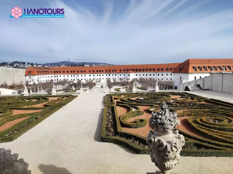 Chi Tiết Cẩm Nang Du Lịch Slovakia Tự Túc - Khám Phá Vẻ Đẹp Tiềm Ẩn Của Đông Âu