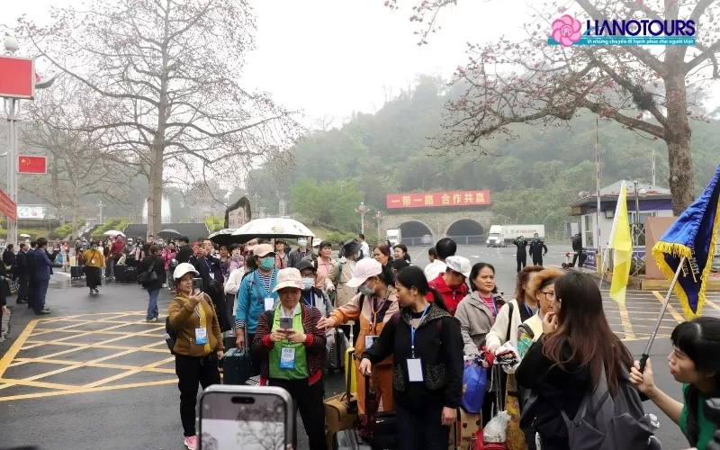 Visa đoàn Trung Quốc: Hướng dẫn chi tiết thủ tục và chi phí 2026