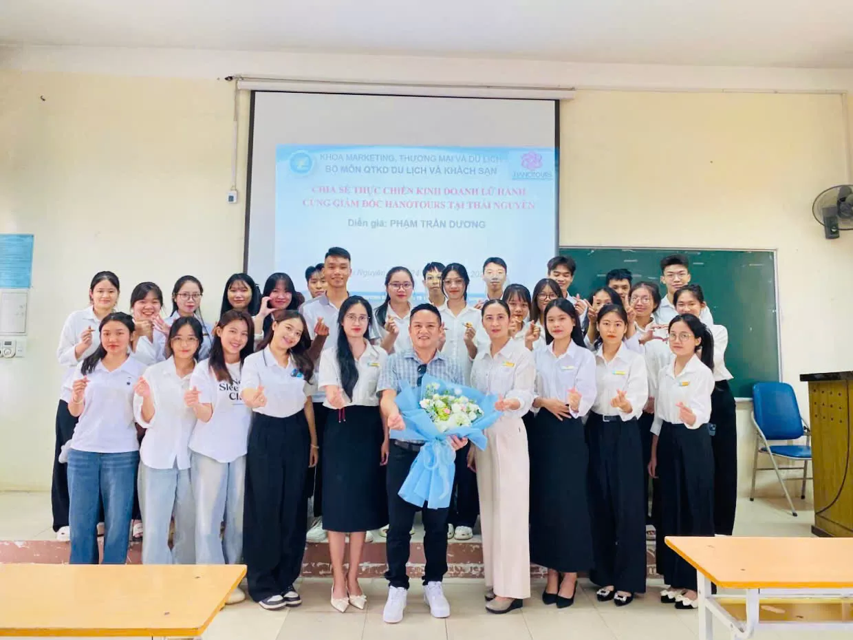 ​​​​​​​Hanotours tích cực đồng hành nâng cao kiến thức, kỹ năng cho sinh viên du lịch