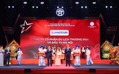 Hanotours và TGĐ Hồ Xuân Phúc vinh dự nhận Bằng khen của Chủ tịch UBND Thành phố Hà Nội