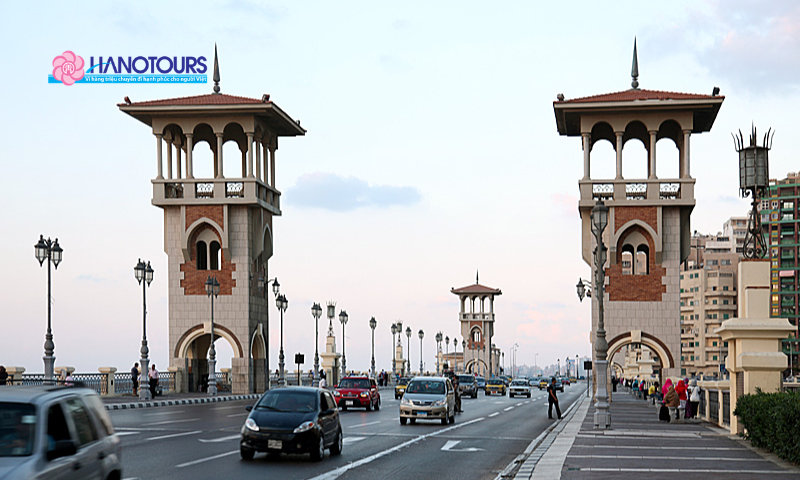 Dấu ấn Alexandria: Thành phố của thư viện và hải đăng huyền thoại
