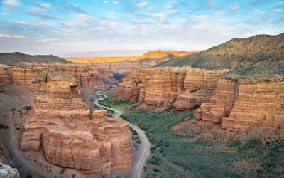 Khám phá kì quan đá đỏ hẻm núi Charyn Canyon Kazakhstan