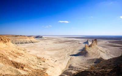 Cao nguyên Bozzhyra - Kỳ quan đá trắng  du lịch Kazakhstan có gì đặc biệt?
