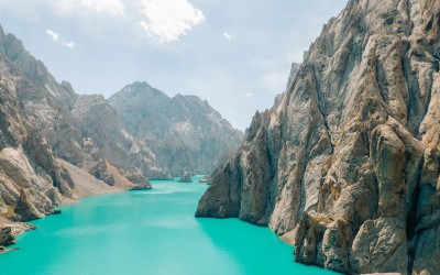 Du lịch hồ Kel-Suu Kyrgyzstan, điểm đến khác biệt của vùng Naryn