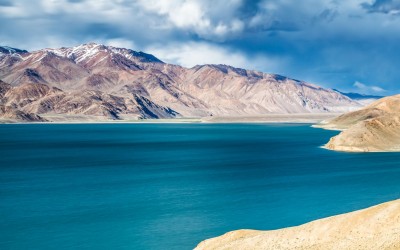 Hồ Bulunkul và Yashilkul vẻ đẹp hoang sơ giữa cao nguyên Pamir