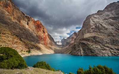 Hẻm núi Fann Mountains Tajikistan – Miền núi kỳ vĩ giữa những hồ xanh