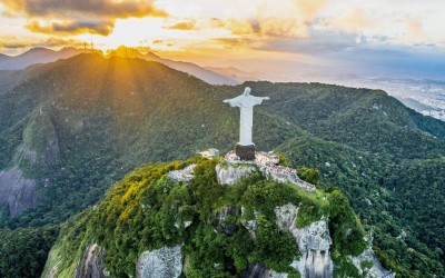 Tượng Chúa Cứu Thế Christ the Redeemer Brazil: Biểu tượng nổi tiếng của Rio de Janeiro