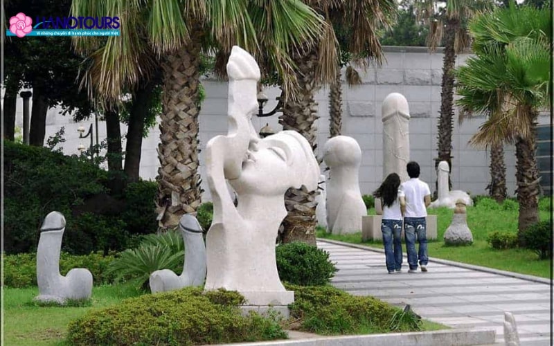 Công viên tình yêu Hàn Quốc tọa lạc trên hòn đảo Jeju xinh đẹp