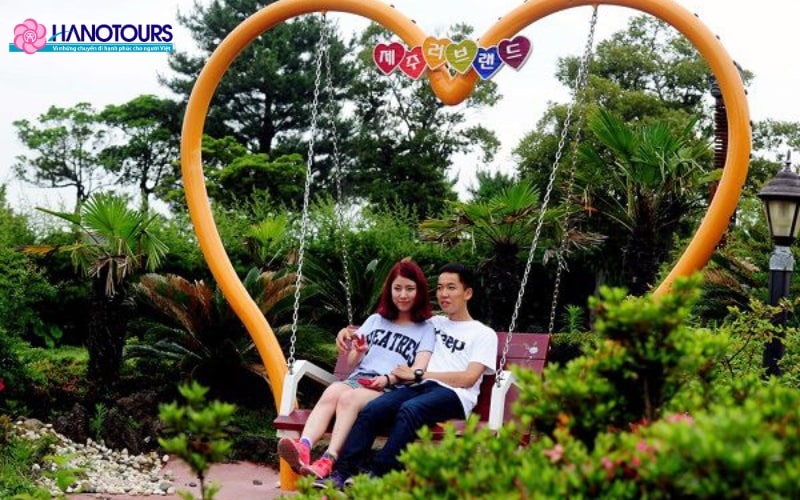 Công viên tình yêu Hàn Quốc có rất nhiều các hoạt động giải trí sáng tạo