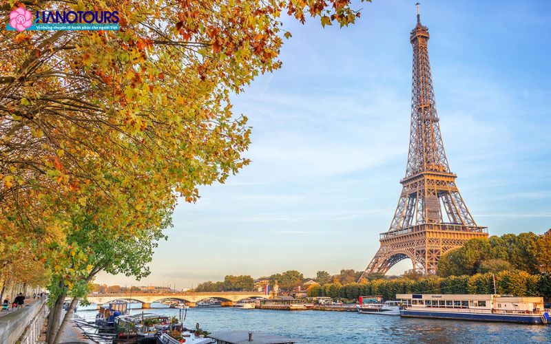 Tháp Eiffel - Công trình mang tính biểu tượng của nước Pháp