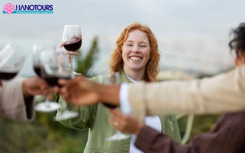 Lễ hội rượu vang Bordeaux là một trong những sự kiện văn hóa và ẩm thực quan trọng nhất tại Pháp