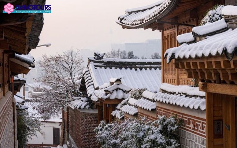 Tuyết phủ trắng xóa cả bầu trời tại Hàn Quốc 