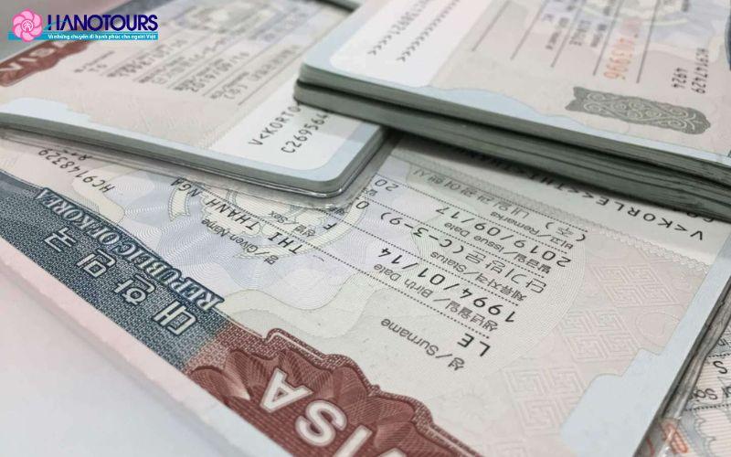 Có nhiều khoản phí bạn cần đóng khi xin visa multiple Hàn Quốc