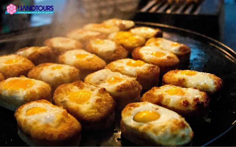 Bánh trứng được nướng với nhiệt độ vừa phải, đủ để làm tan chảy biết bao tâm hồn đam mê ẩm thực 
