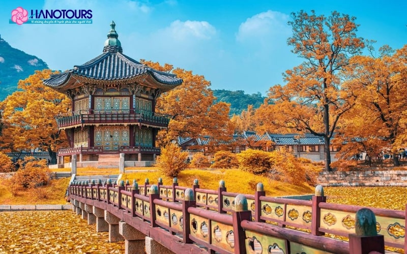 Tháng 10 là thời điểm thời tiết Hàn Quốc bắt đầu vào thu rất thích hợp để đi du lịch