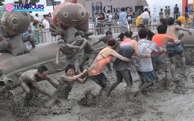 Tắm bùn mang nét văn hóa đặc sắc tại Hàn Quốc