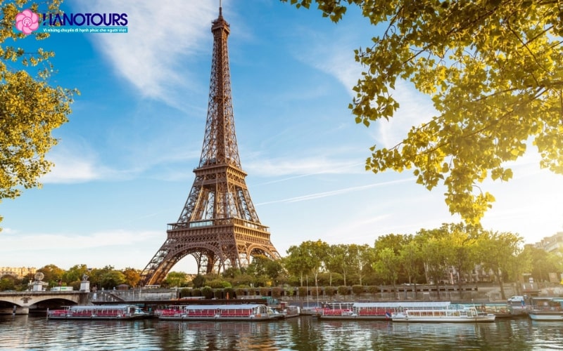 Khám phá du lịch Pháp với nhiều địa điểm, lễ hội nổi tiếng