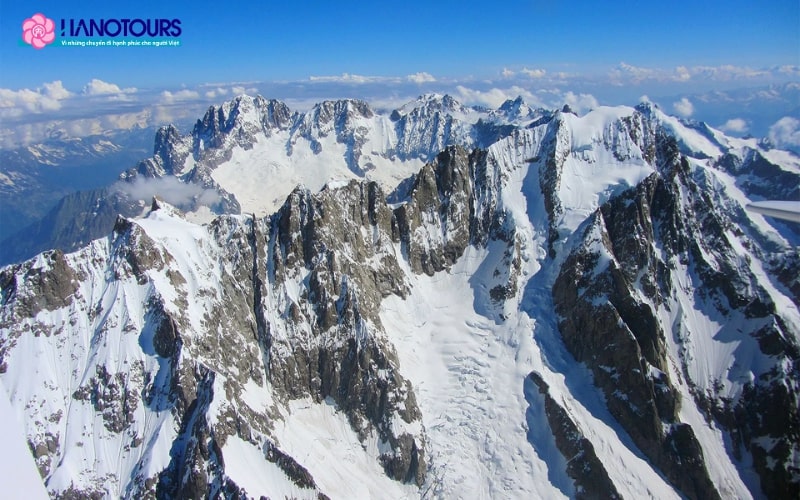 Đỉnh Mont Blanc được ví như “nóc nhà của Châu Âu”