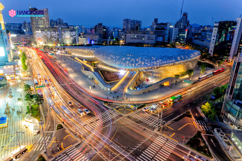 Phương tiện tiết kiệm chi phí nhất để đến chợ Dongdaemun là tàu điện ngầm