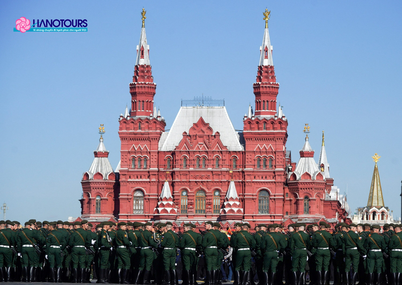 Quảng trường Đỏ là một trong những biểu tượng nổi tiếng nhất của Nga