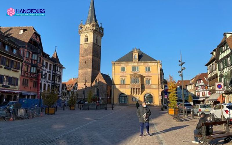 Quảng trường La Place du Marché