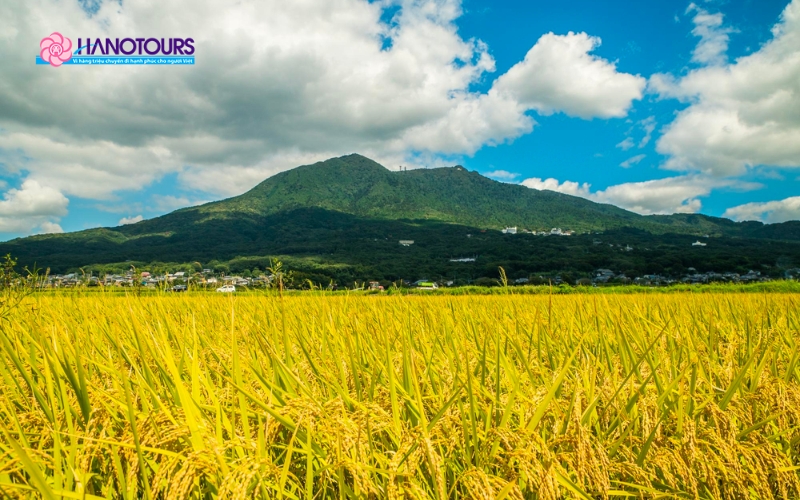 Núi Tsukuba trong Đồng bằng Kanto, tỉnh Ibaraki