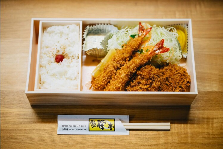 Tempura Donburi là một trong những món ăn nổi tiếng của xứ sở Phù Tang