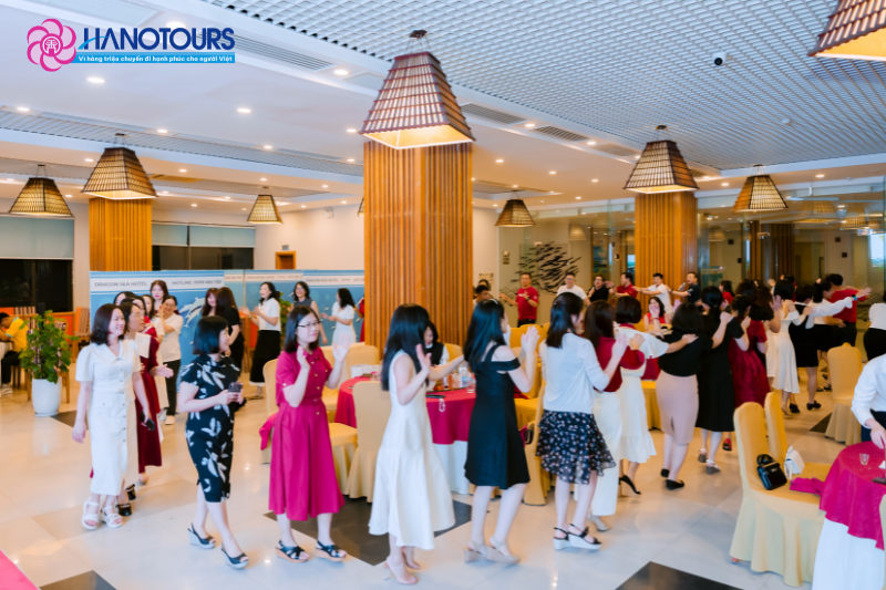 Gala dinner kết hợp team building tăng cường gắn kết các thành viên