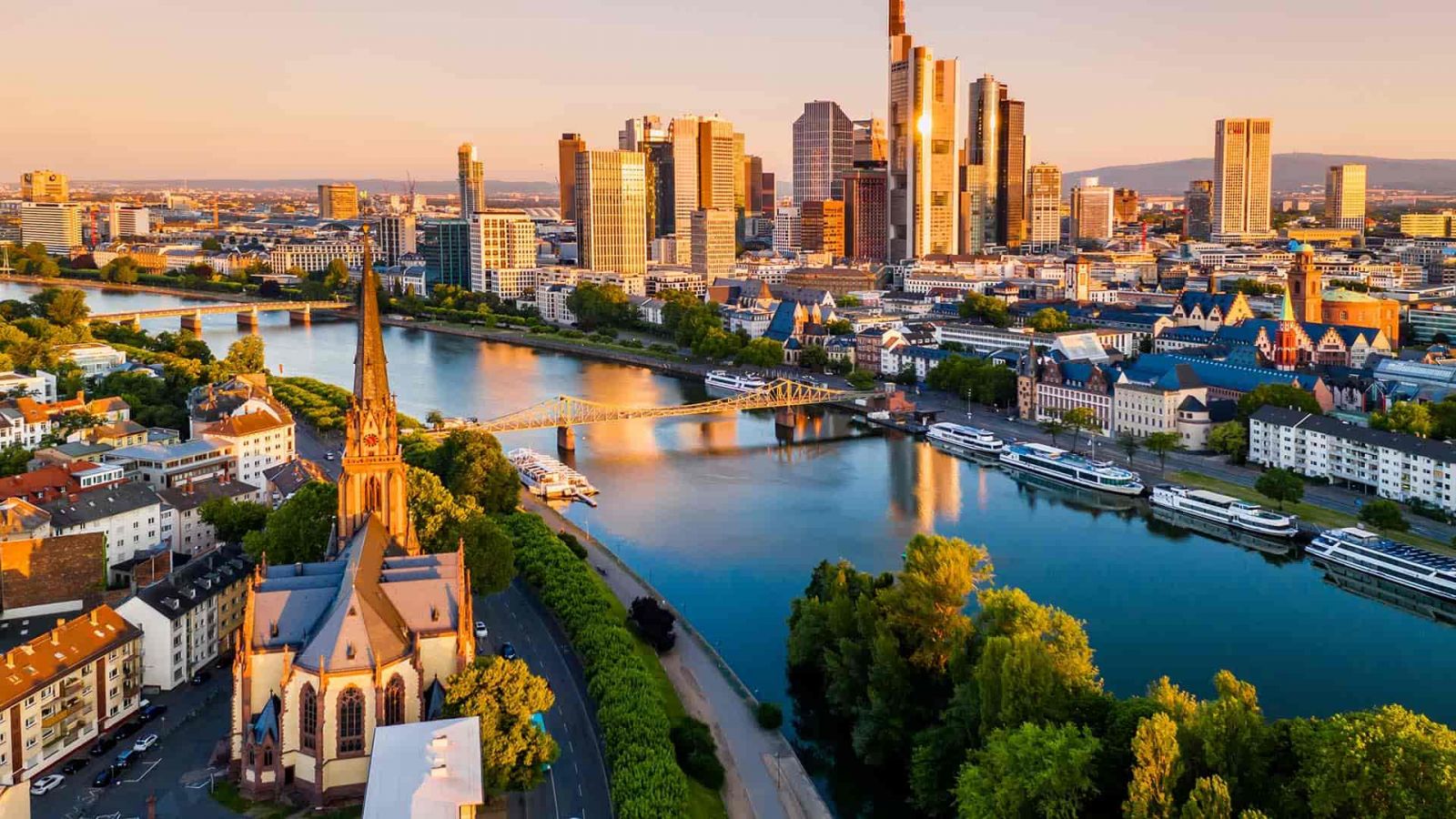 Frankfurt là một trong những thành phố hàng đầu của Đức