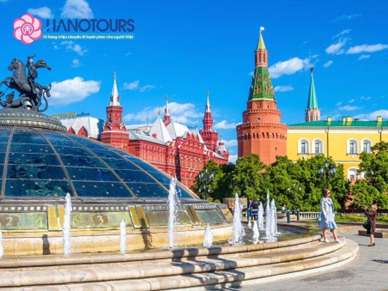 Quảng trường Manezhnaya