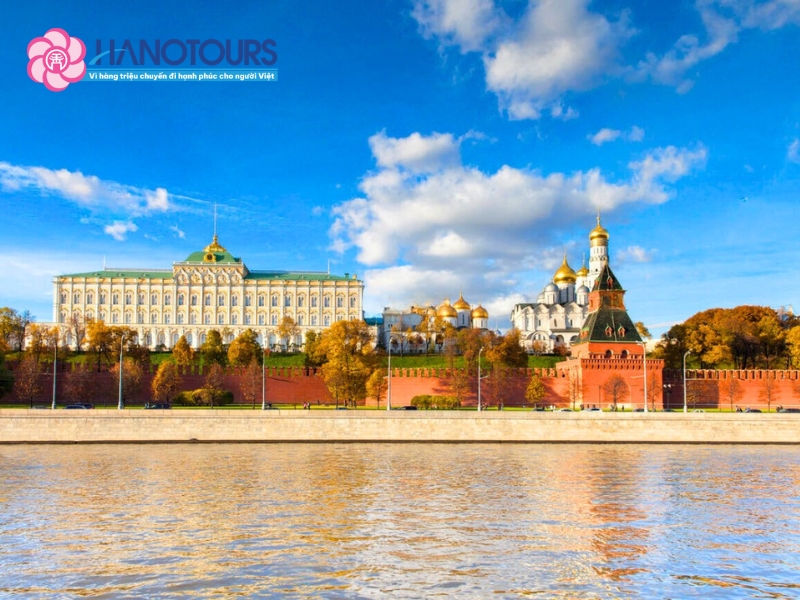 Mùa thu phủ vàng nhiều đại lộ và công viên