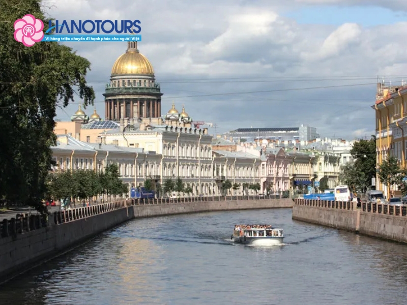 Kiến trúc gắn với quyền lực, tôn giáo và lịch sử