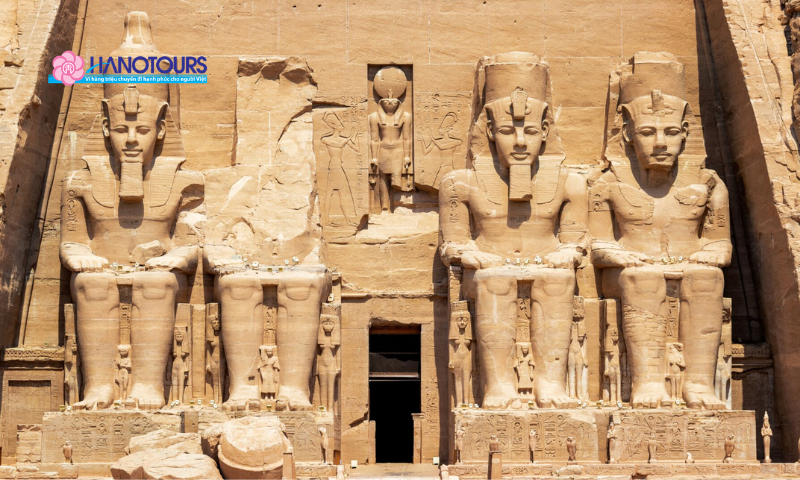 Ánh sáng Abu Simbel