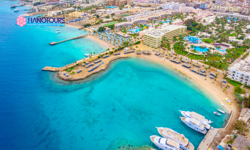 Biển đỏ rực rỡ