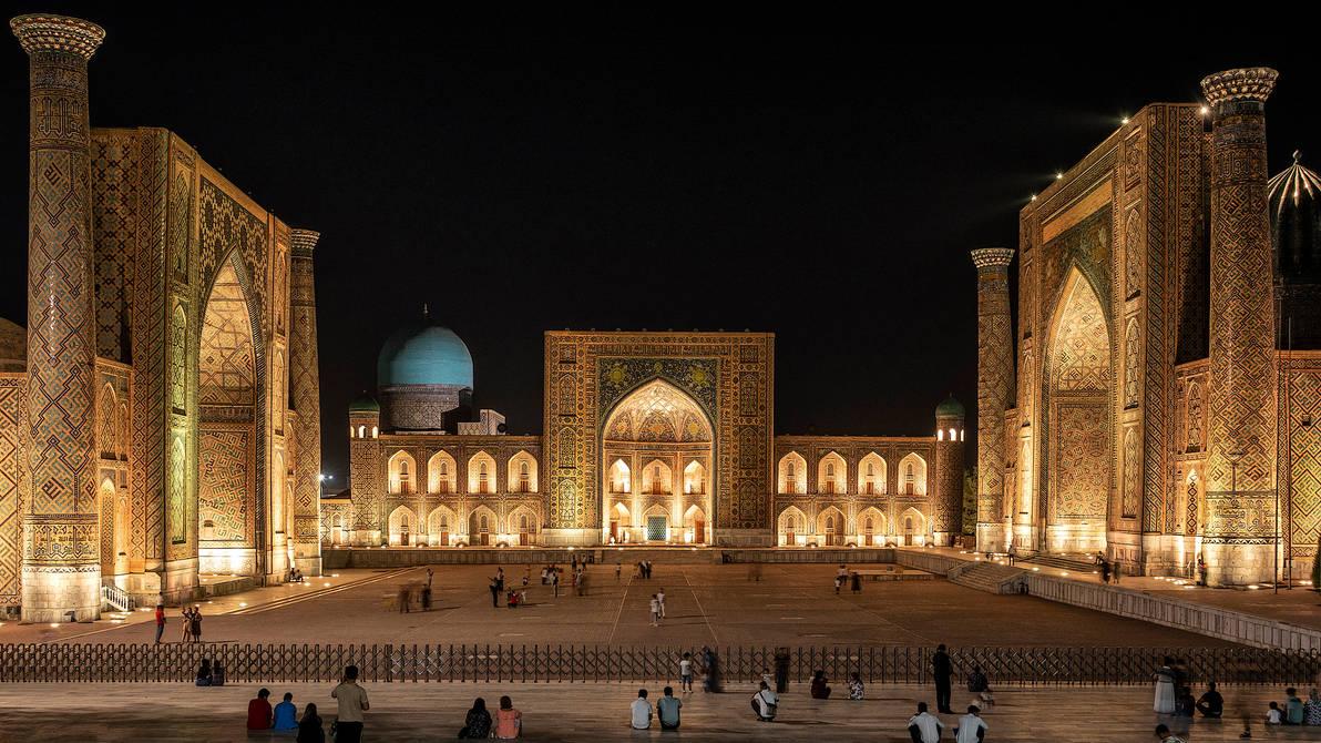 Quảng trường Registan tại Samarkand nổi bật với ba học viện Hồi giáo đồ sộ